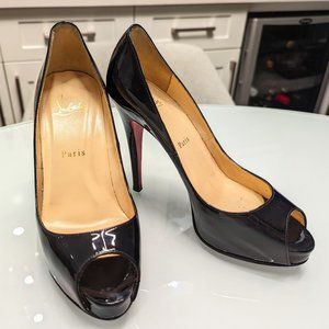 Christian Louboutin - Very Prive Black Patent Leather Heels in 37.5 120mm (EUC)